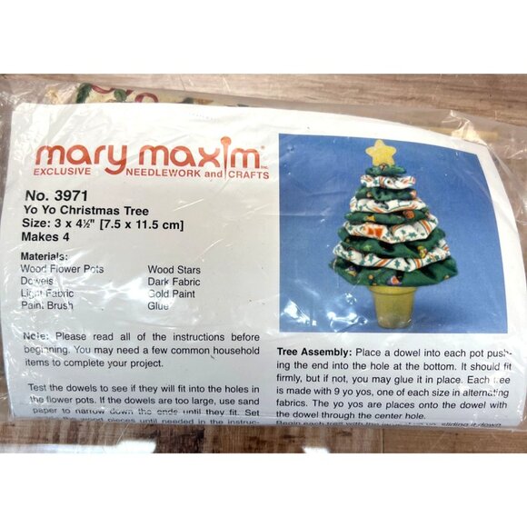 Mary Maxim Yo Yo Christmas Tree Craft Kit Makes 4 Trees - Picture 1 of 3